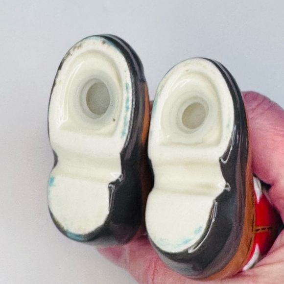 The Pioneer Woman Cowboy Boot Salt & Pepper Shaker Set - Picture 7 of 12